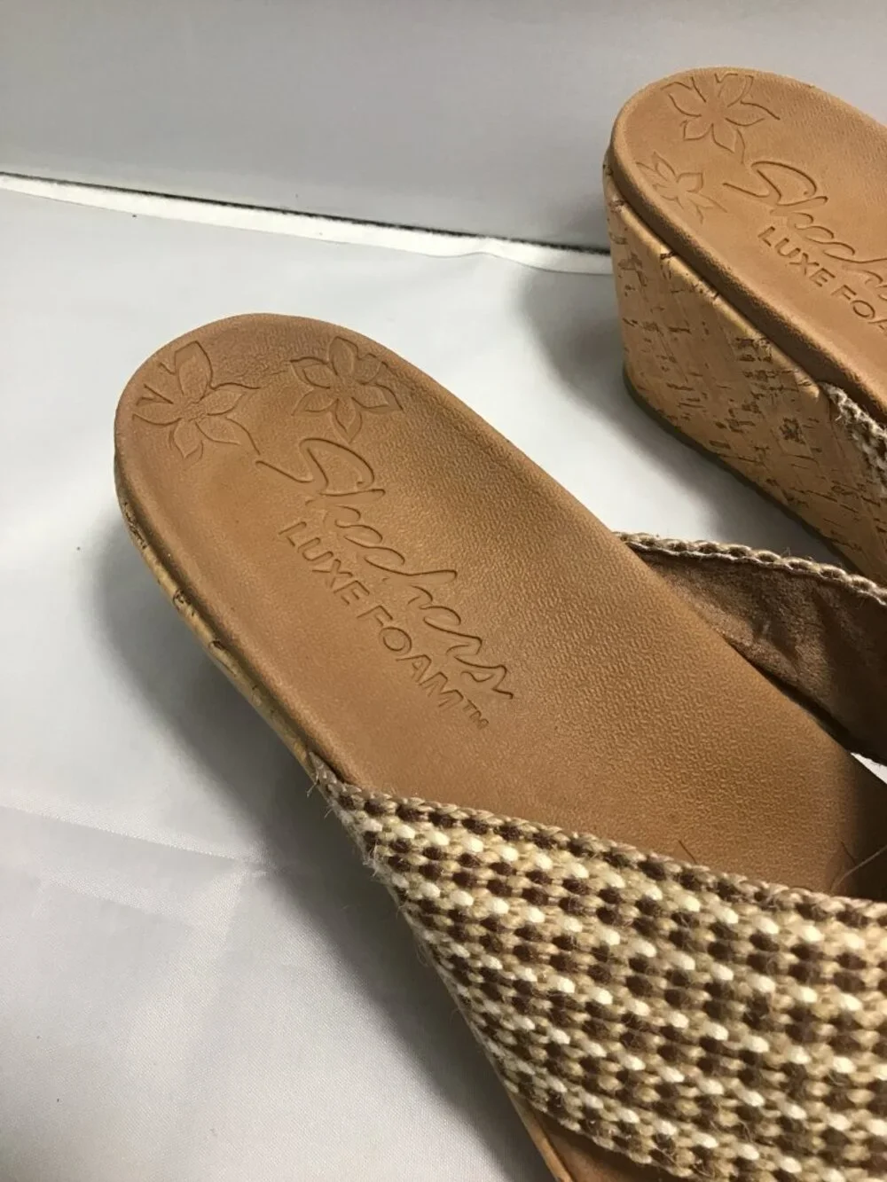Skechers luxe foam